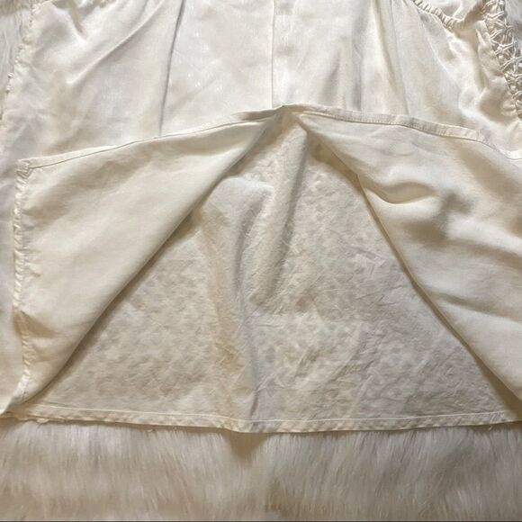 Lace Overlay Halter Tank (S) - Picture 9 of 9